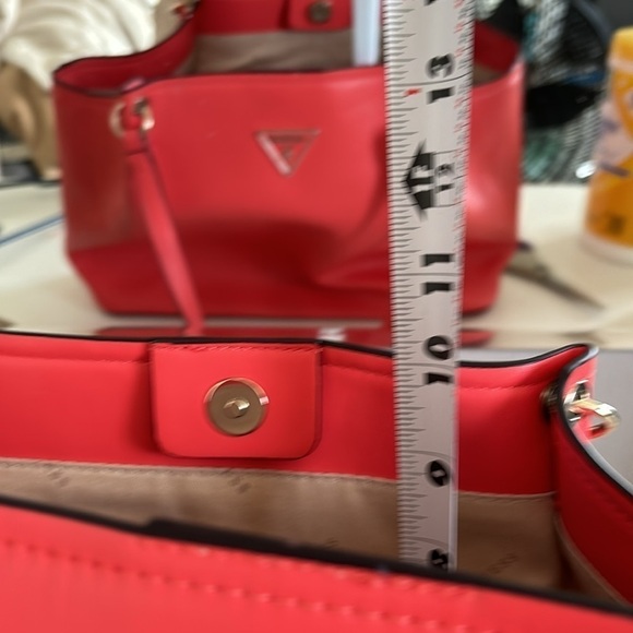 Guess Tangey girlfriend shoulder purse - Picture 8 of 13